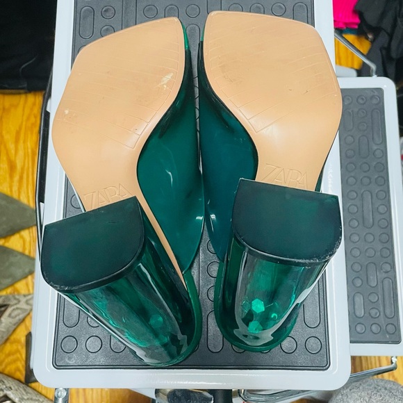 Zara Green Block Heel Sandals - Picture 9 of 9